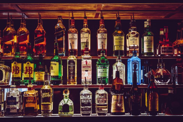 alcohol-bar-beer-1283219