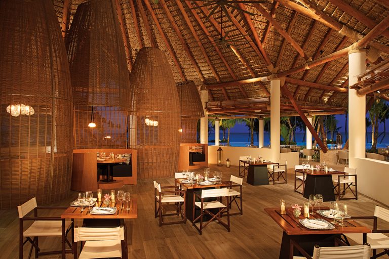 DOMSJSEC-restaurant-plage-hotel-secrets-cap-cana-resort-and-spa-republique-dominicaine-tui