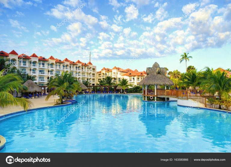 depositphotos_163580866-stock-photo-punta-cana-dominican-republic-feb